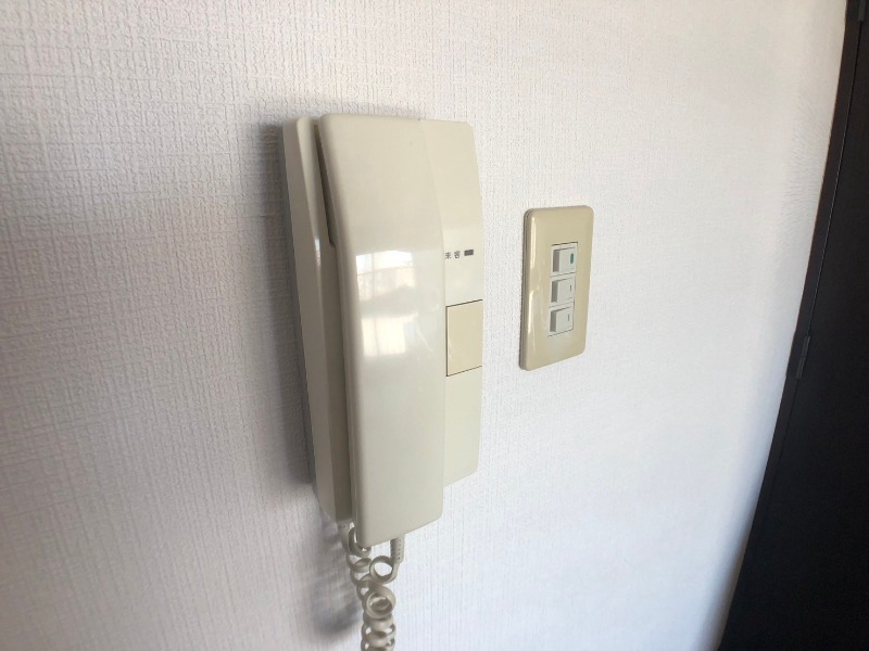 セキュリティ　インターホンは通話ができるので急な訪問があっても安心です