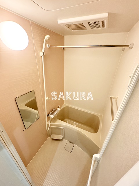 バス・シャワールーム　日々の疲れを癒すお風呂です♪