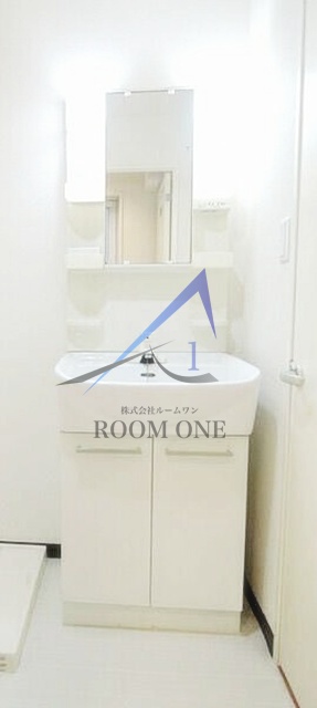 洗面設備　洗面台です。