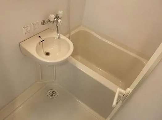 バス・シャワールーム　別部屋の画像を使用しております。