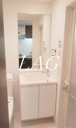 洗面設備　独立洗面台です。