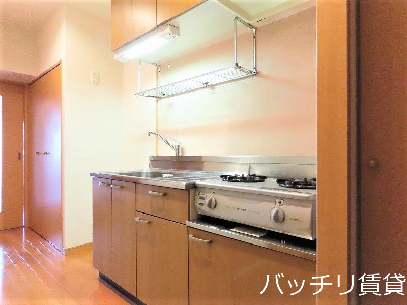 キッチン　別号室タイプの為、現状を優先致します。
