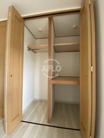 収納　フォレステージュ谷町　クローゼット