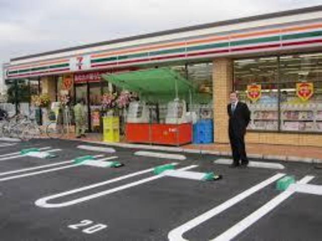 コンビニ　セブンイレブン江東南砂2丁目店（コンビニ）まで958m