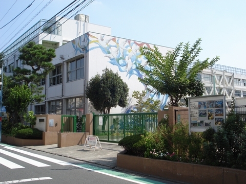 小学校　世田谷区立二子玉川小学校（小学校）まで1283m