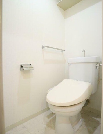 トイレ　コンパクトで使いやすいトイレです