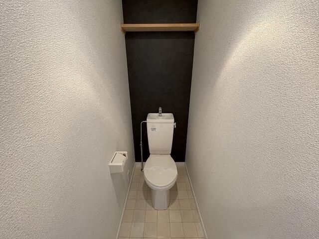 ＪＲ京浜東北線 北浦和駅 徒歩10分 2階建 築14年のトイレ写真