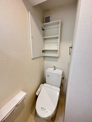 ベイルーム西横濱Iのトイレ写真