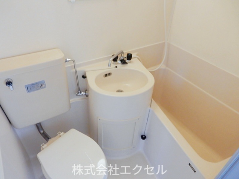 ＪＲ青梅線 河辺駅 徒歩10分 3階建 築42年の内装写真