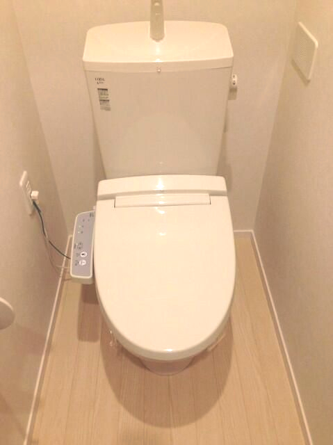 トイレ　トイレもきれいです