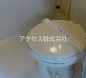 東京メトロ丸ノ内線 中野坂上駅 徒歩9分 3階建 築37年のトイレ写真