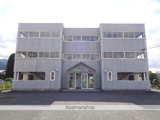 ＪＲ奥羽本線 山形駅 バス乗車時間：10分 最寄りバス停で下車 徒歩7分 築34年