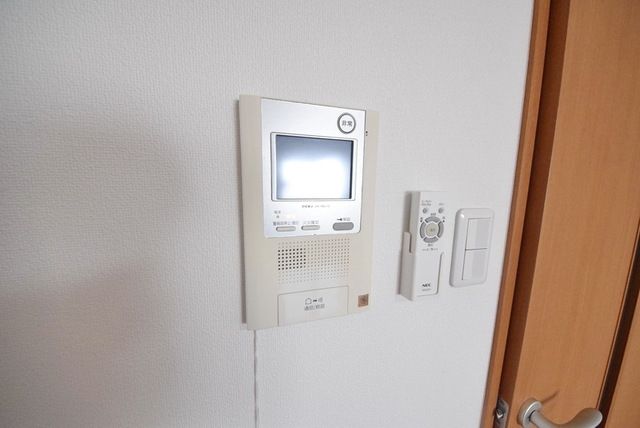 セキュリティ　安心のモニターフォン