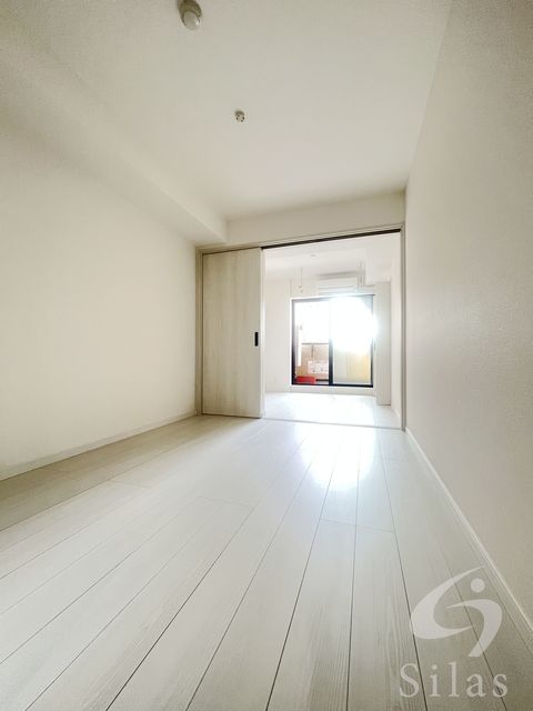 H-maison姫島IIIの居間写真