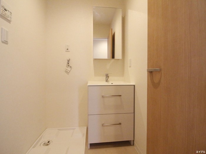 洗面設備　※同物件の別部屋の写真になります