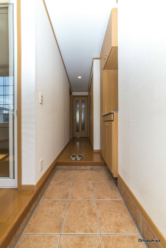 アードリゲ駒沢の玄関写真