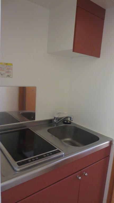 キッチン　火を使わない電気コンロです