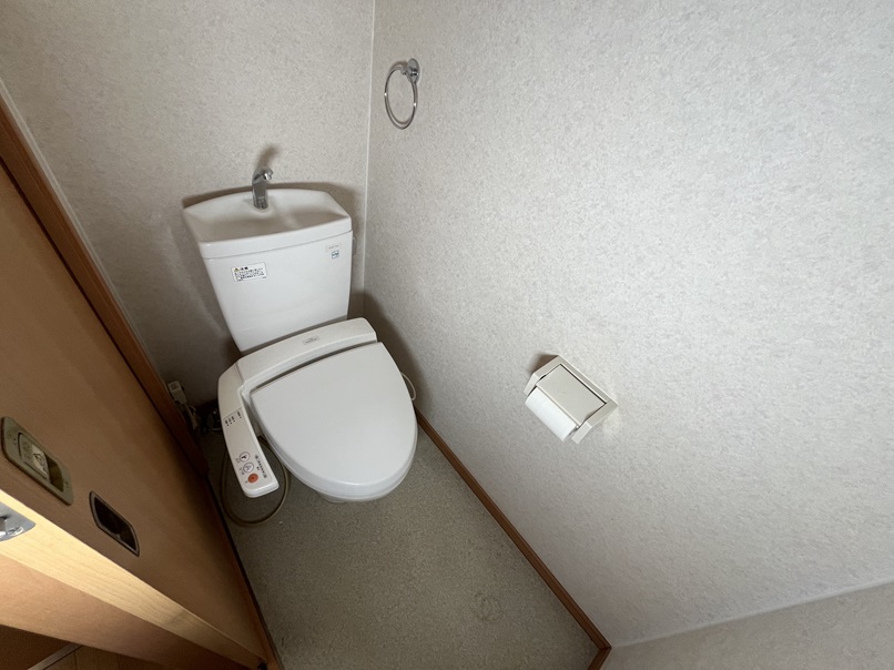 トイレ　洗浄便座付