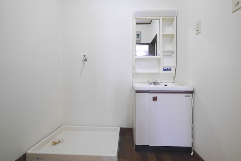 洗面設備　洗面化粧台・室内洗濯機置場