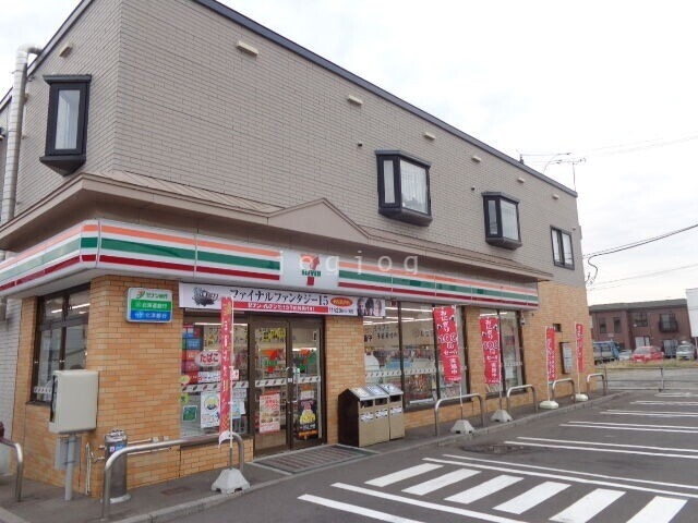 コンビニ　セブンイレブン函館港町2丁目店（コンビニ）まで162m