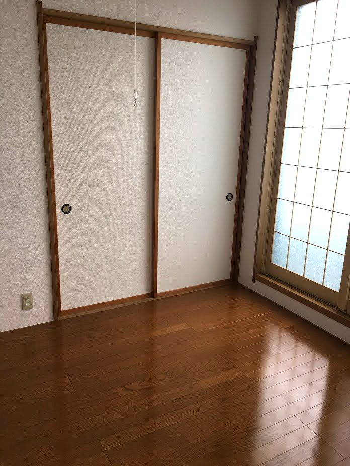 メゾン山陽の居間写真