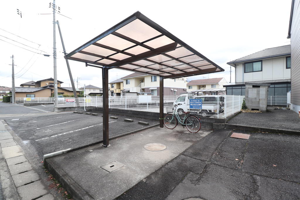 その他共有部分　自転車置き場です！