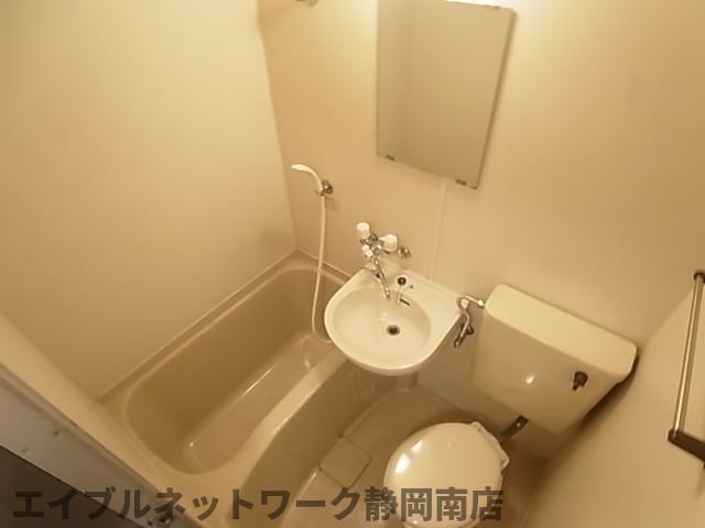 バス・シャワールーム　ユニットバスタイプ