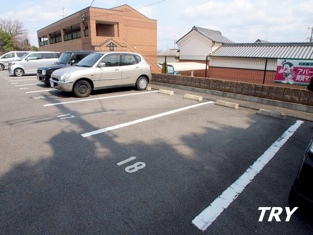 駐車場　敷居地内駐車場