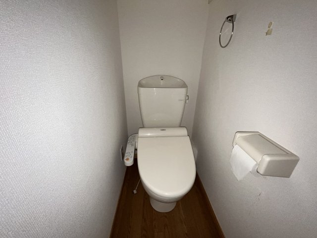 【横浜市南区宿町のマンションのトイレ】