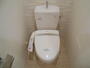 トイレ　ウォシュレット機能付きトイレです