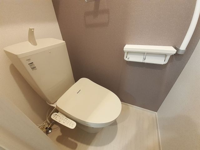【Ｈ－ａｎｇｅ　IIのトイレ】