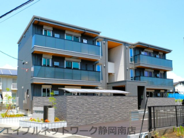 建物外観　きれいな外観です