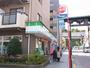 コンビニ　ファミリーマート新馬場サクセス通り店（コンビニ）まで785m