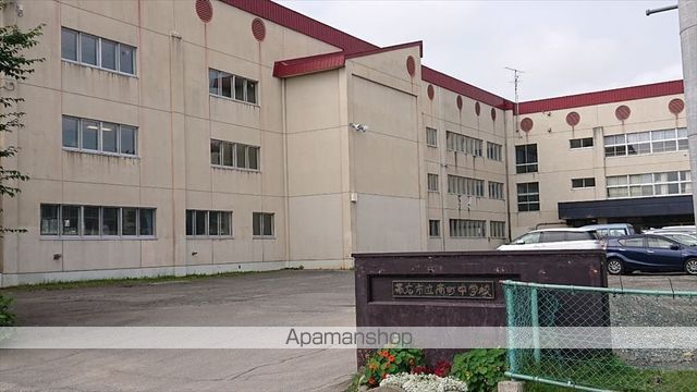 小学校　稲田小学校（小学校）まで1151m
