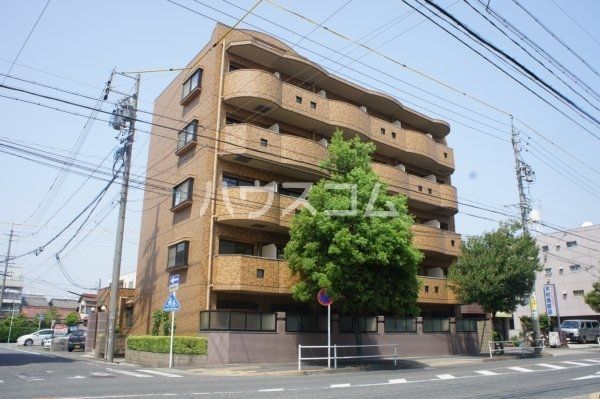 名古屋市中村区千成通のマンションの建物外観