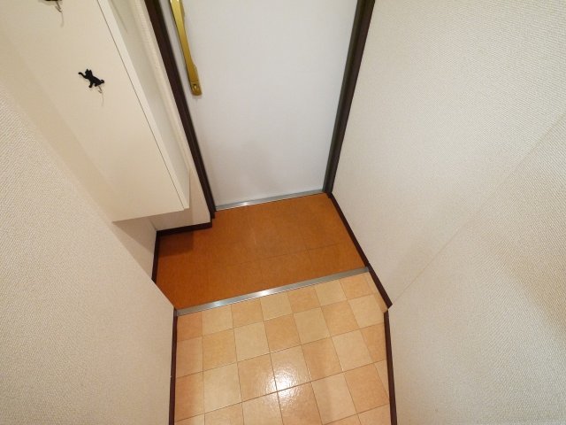 玄関　落ち着いた玄関です