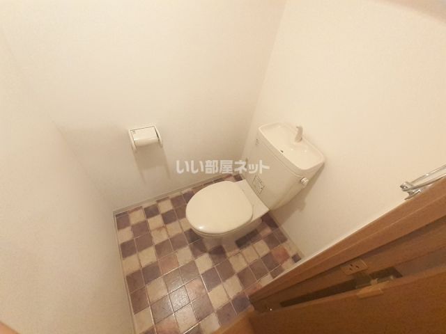 【メゾンファミーユのトイレ】