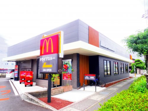 飲食店　マクドナルド 藤枝店（飲食店）まで449m