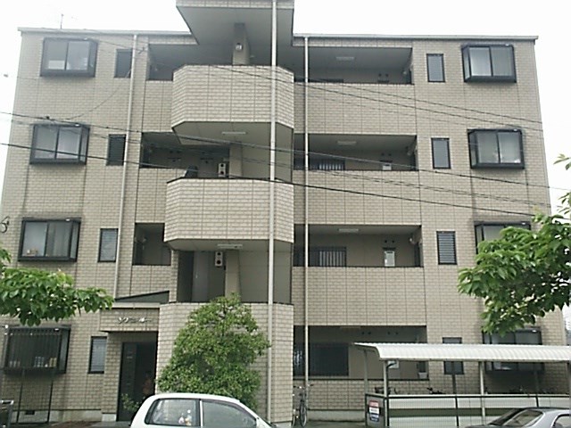 名古屋市天白区笹原町のマンションの建物外観