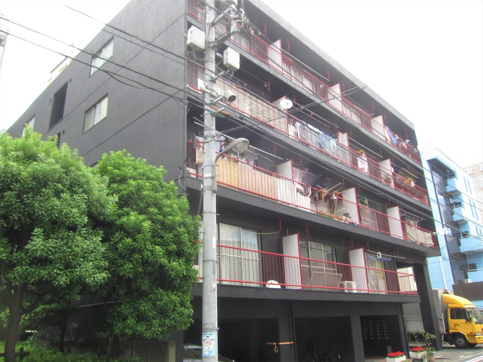 町田マンションの建物外観