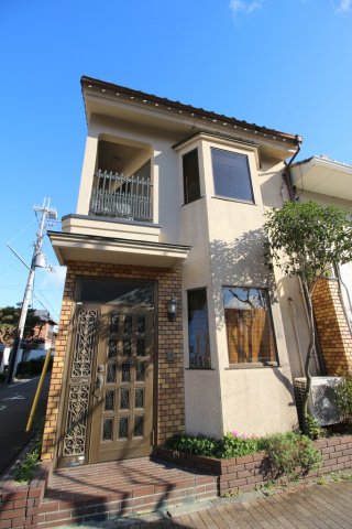 小山西花池町貸家の建物外観