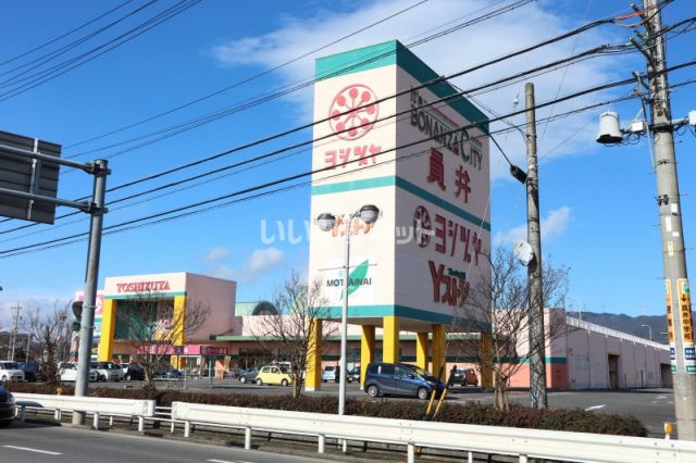 【いなべ市員弁町大泉新田のアパートのスーパー】