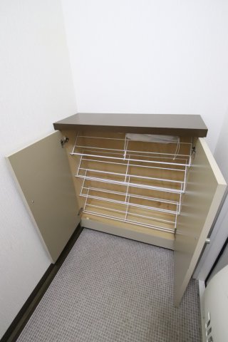 収納　シューズボックス