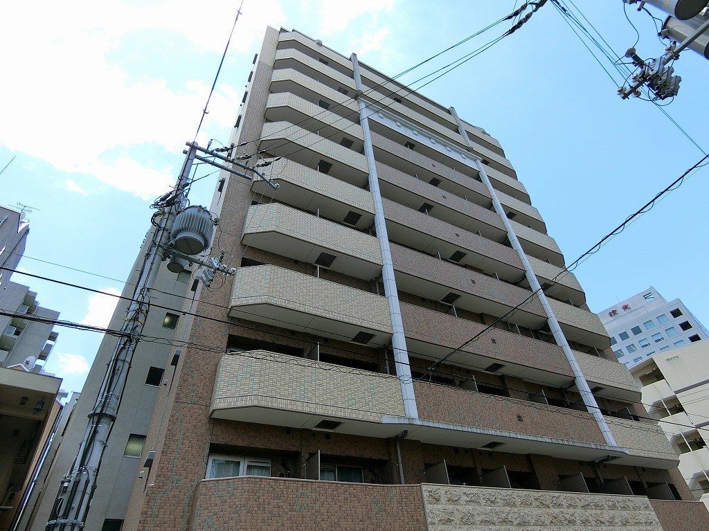 【エスライズ梅田東の建物外観】