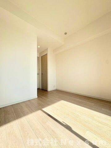 居室・リビング　こちらのリビングで趣味の時間をお楽しみください