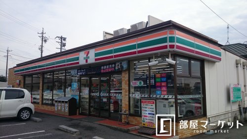 【萩野マンション　Ｂ棟のコンビニ】