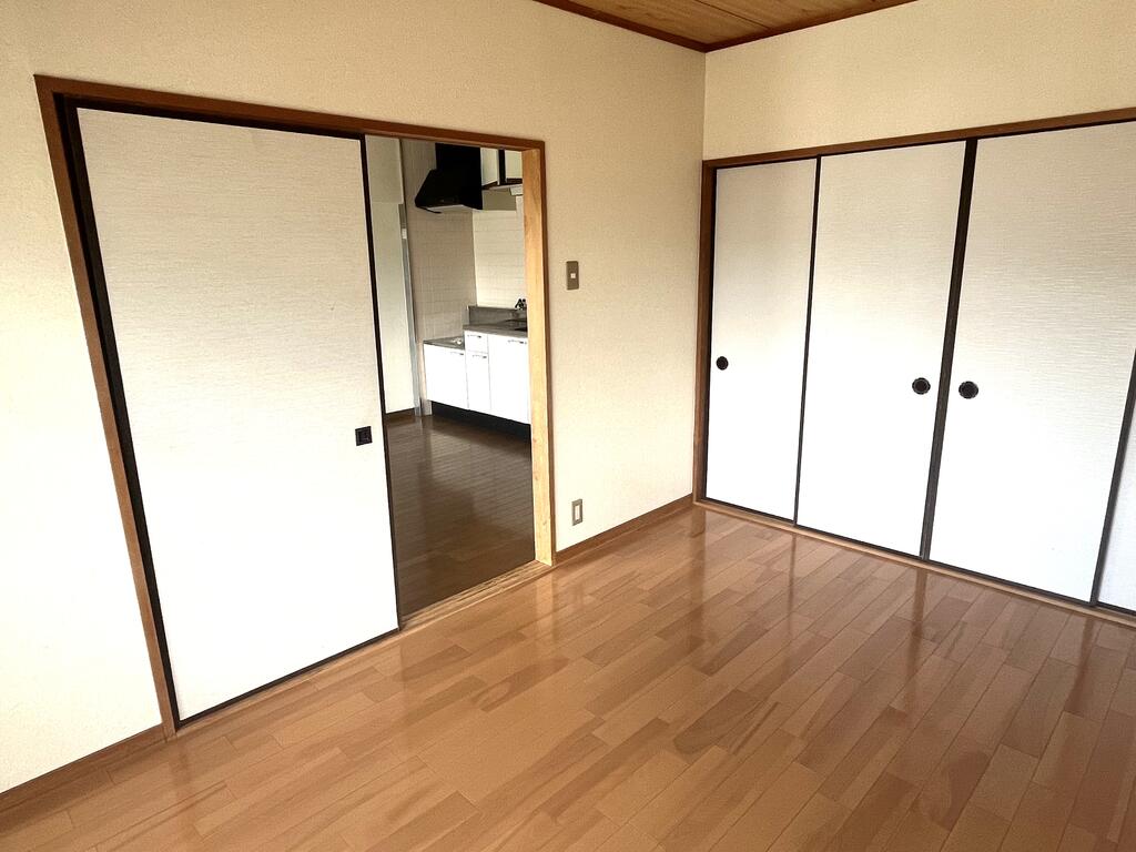 クレールマンションの居間写真