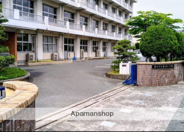中学校　磐田第一中学校（中学校）まで537m