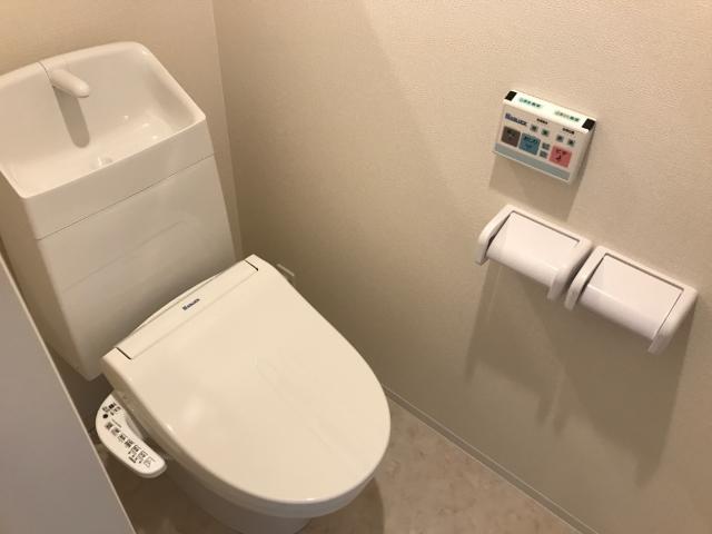 トイレ　トイレ