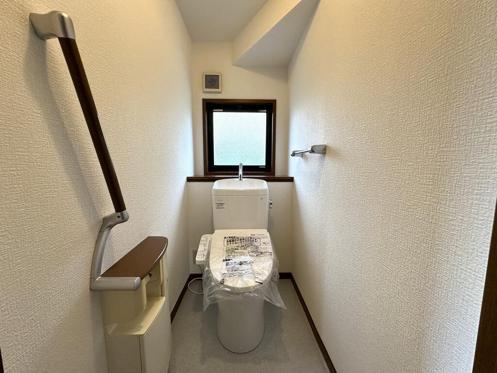 ＪＲ身延線 市川大門駅 徒歩113分 2階建 築26年のトイレ写真